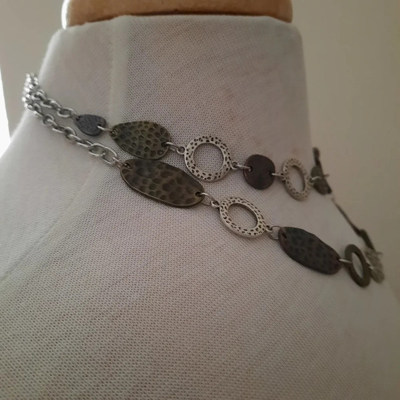 Paparazzi Silver Bronze tones hammered metal Adjustable closure Necklace - Picture 3 of 6